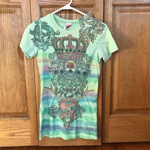 Small short sleeve shirt with bling.